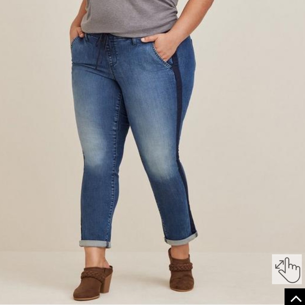 Pull-On Boyfriend Straight Super Soft Mid-Rise Jean